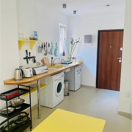 Your Lovely Central Home In Buzzing Exarchia 雅典 外观 照片